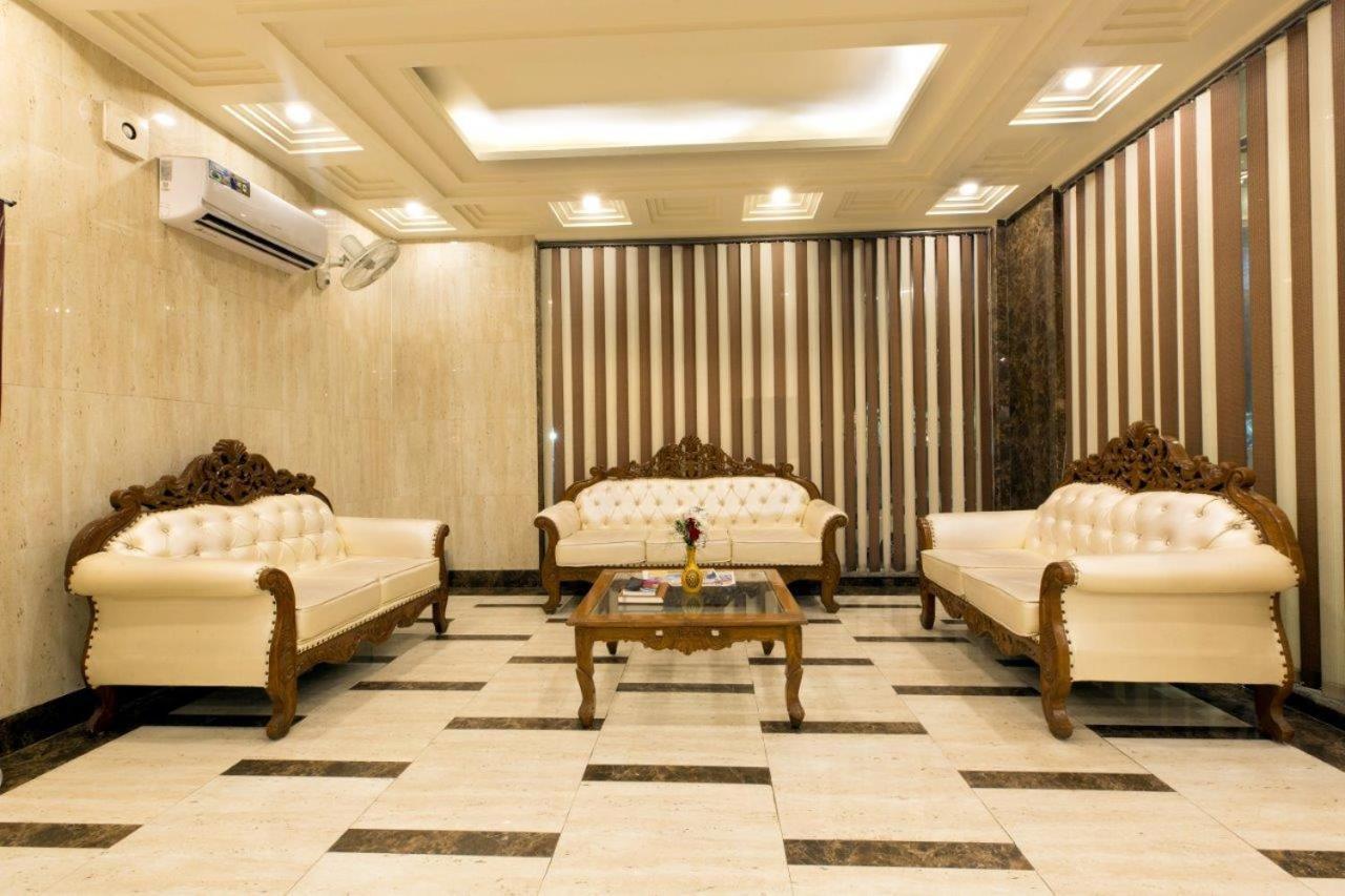 Hotel Viva Palace By Opo Nuova Delhi Esterno foto