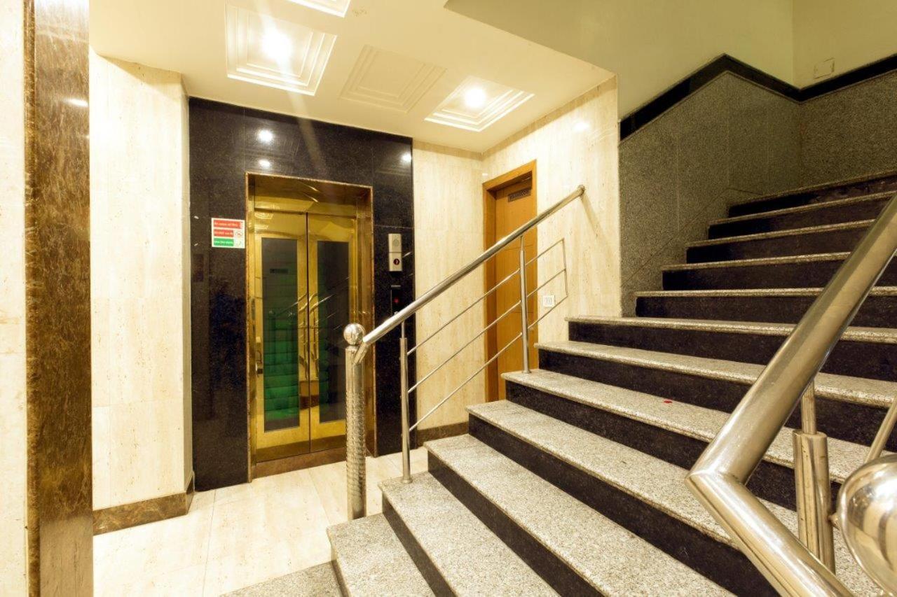 Hotel Viva Palace By Opo Nuova Delhi Esterno foto